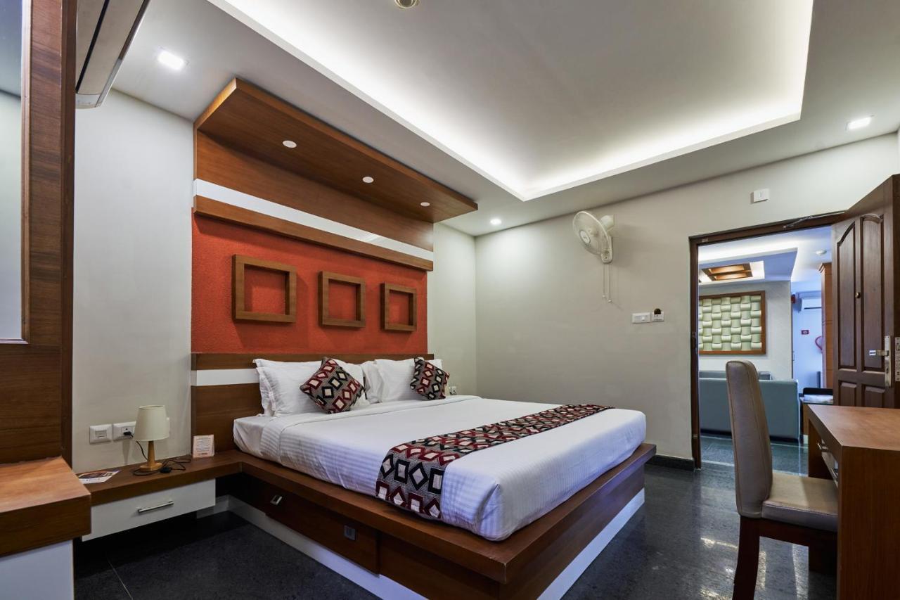 Hotel Vidya Residency Thrissur Esterno foto