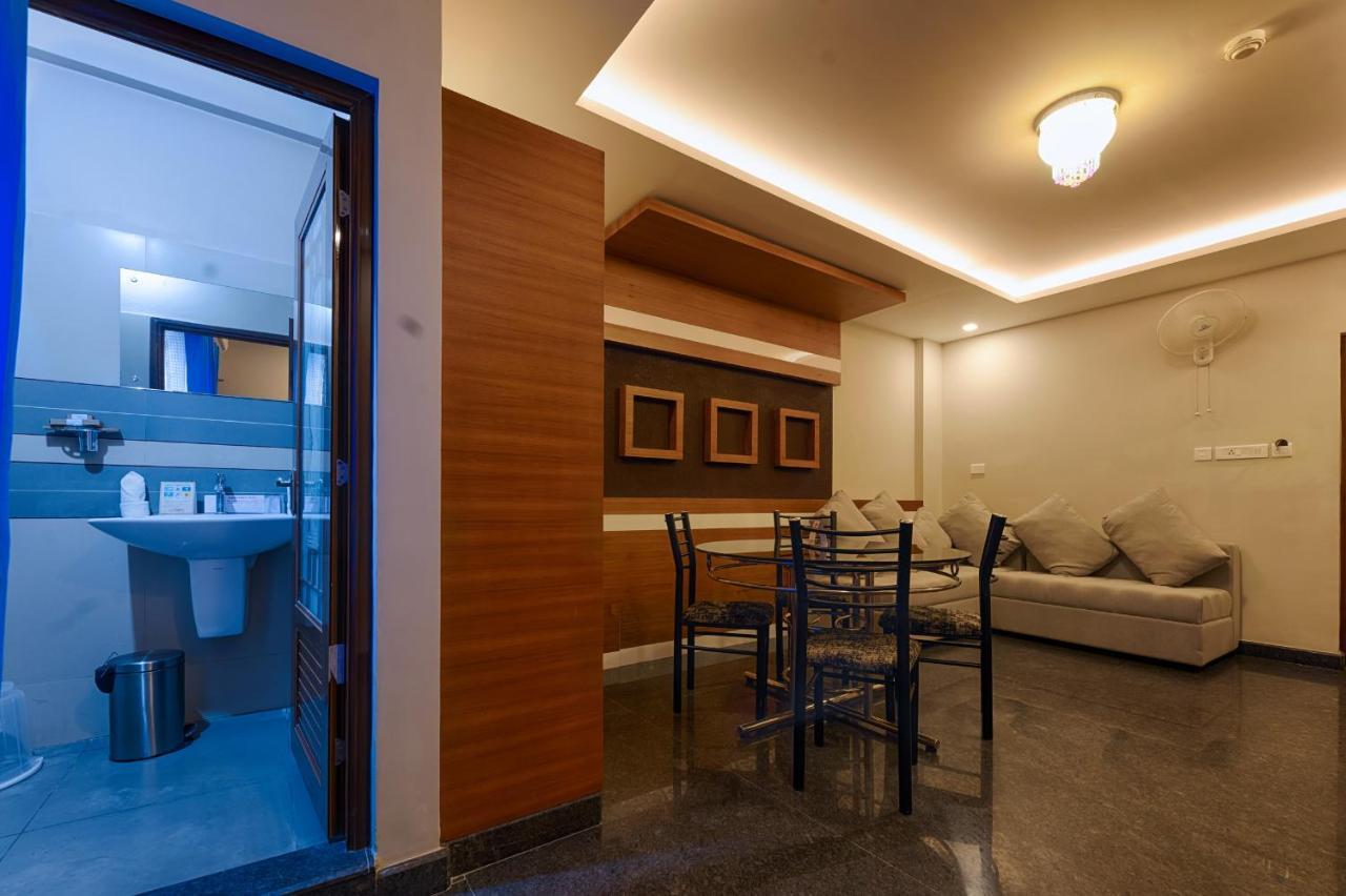 Hotel Vidya Residency Thrissur Esterno foto