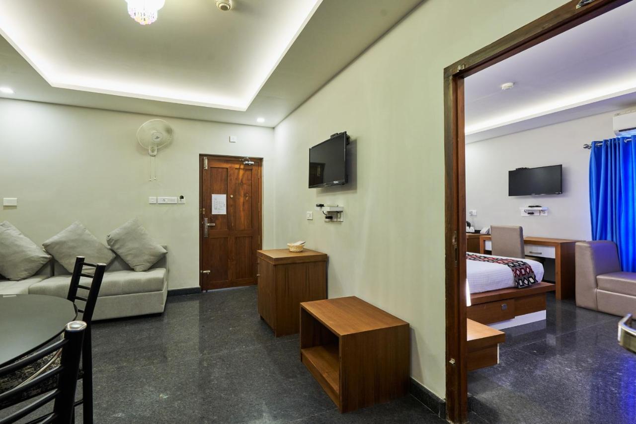 Hotel Vidya Residency Thrissur Esterno foto
