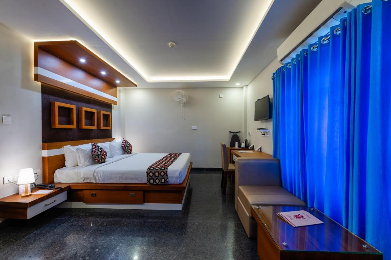 Hotel Vidya Residency Thrissur Esterno foto