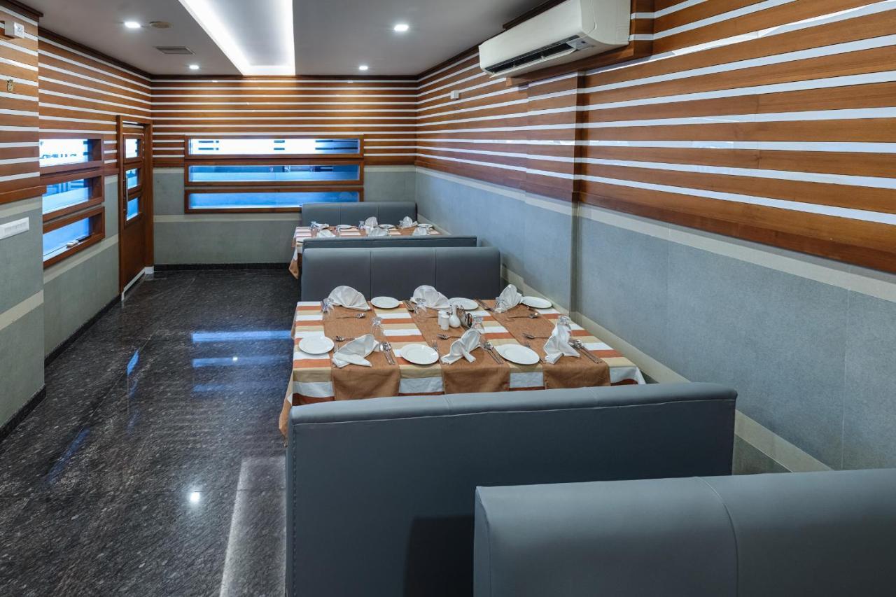 Hotel Vidya Residency Thrissur Esterno foto