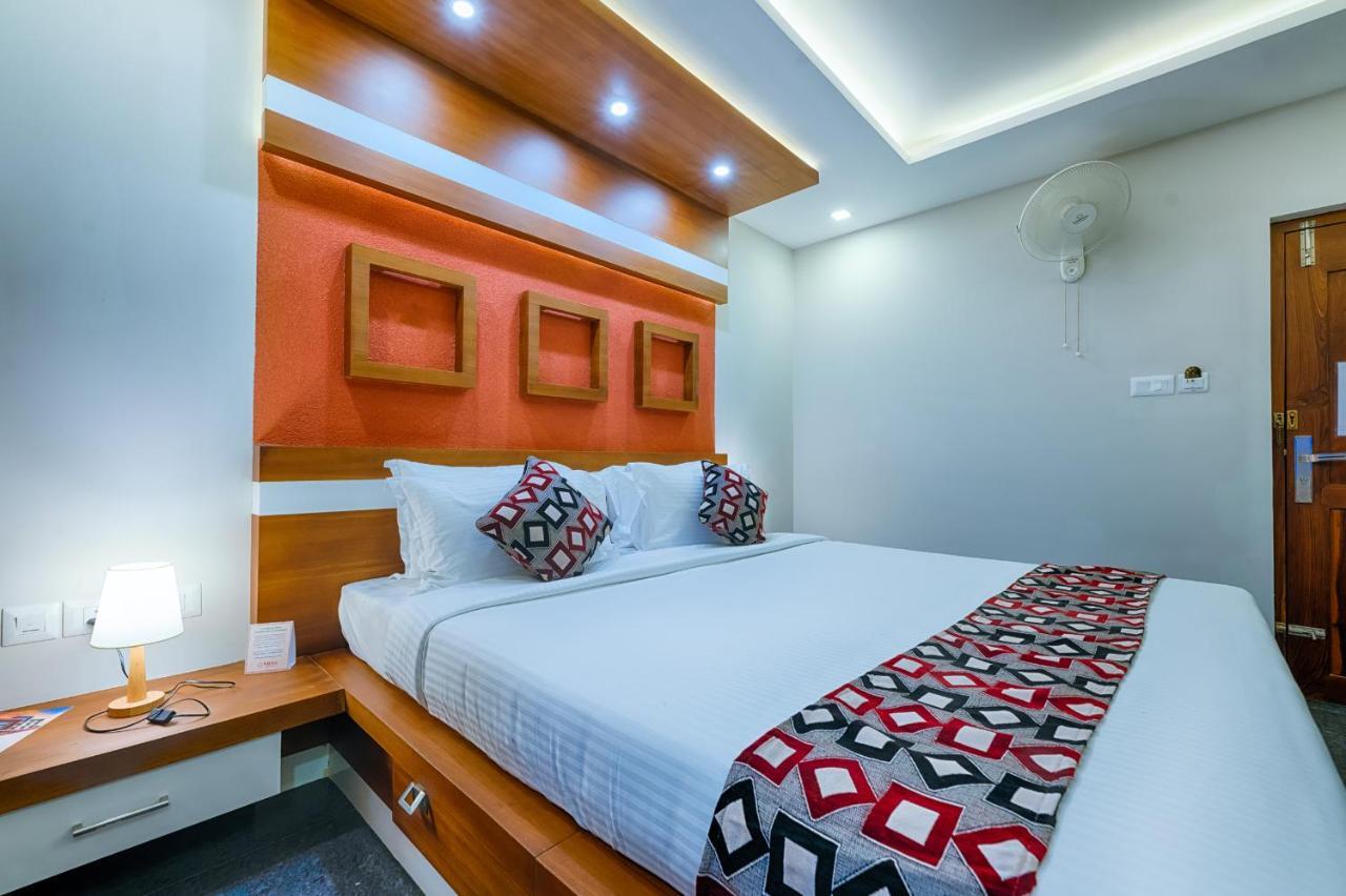 Hotel Vidya Residency Thrissur Esterno foto