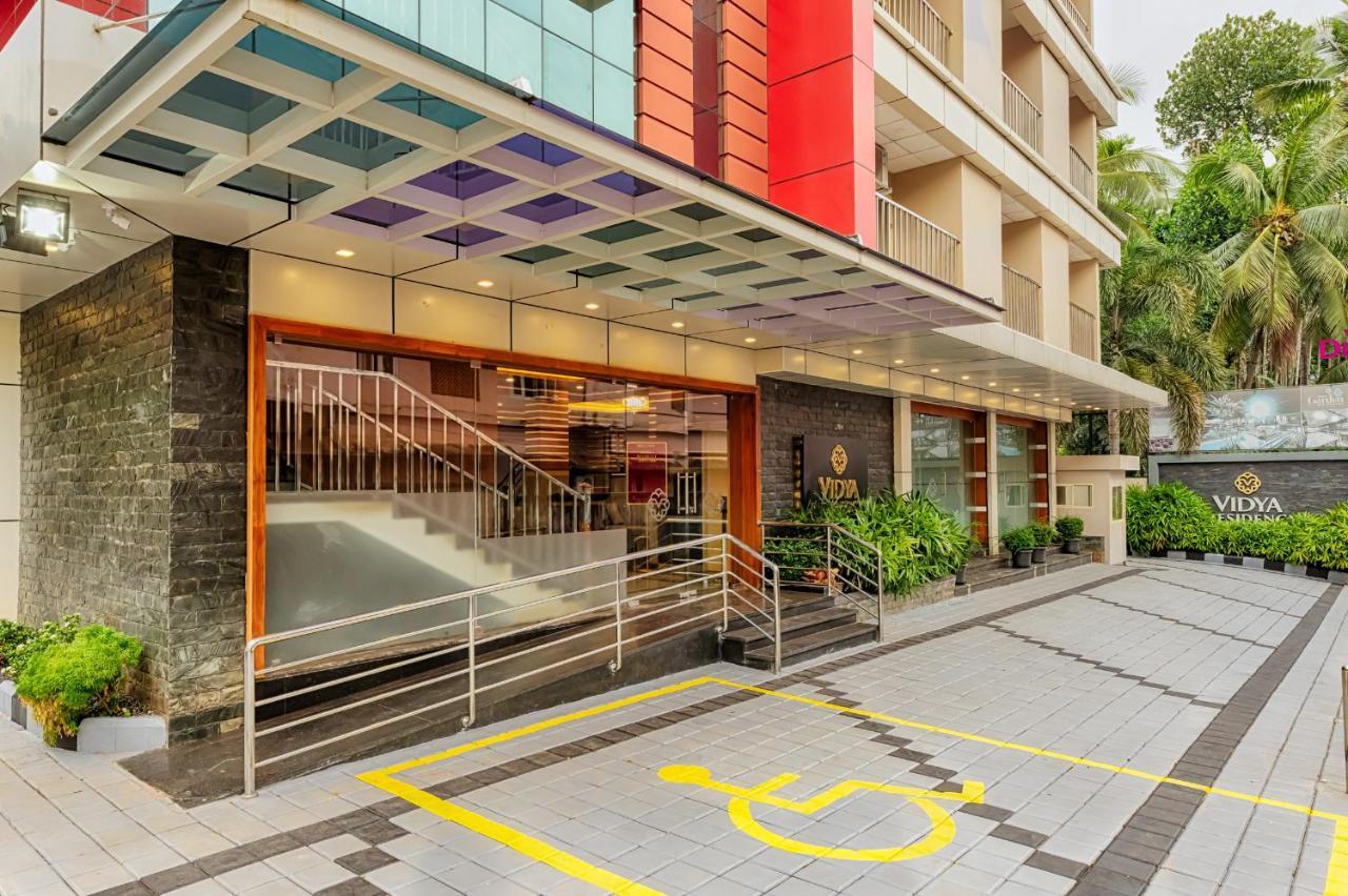 Hotel Vidya Residency Thrissur Esterno foto