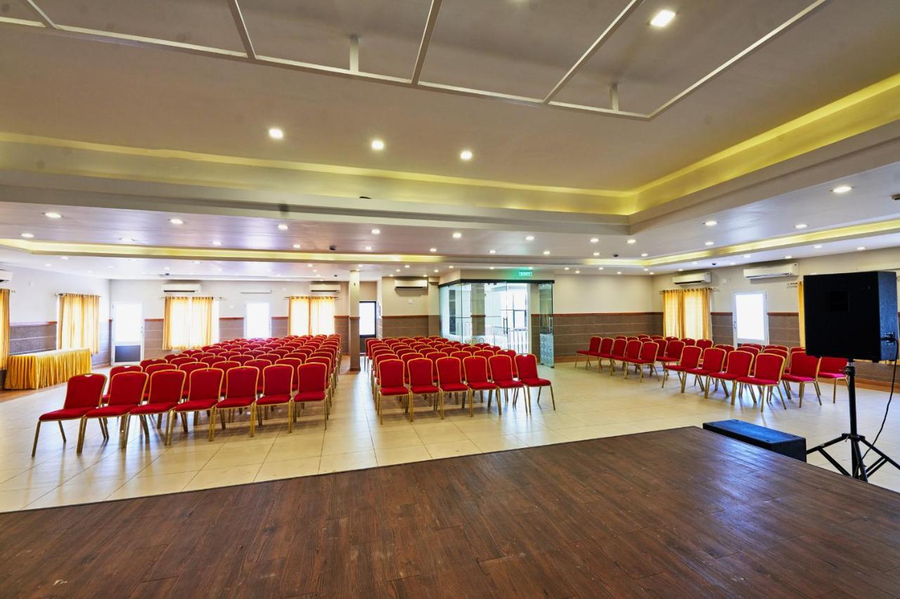 Hotel Vidya Residency Thrissur Esterno foto